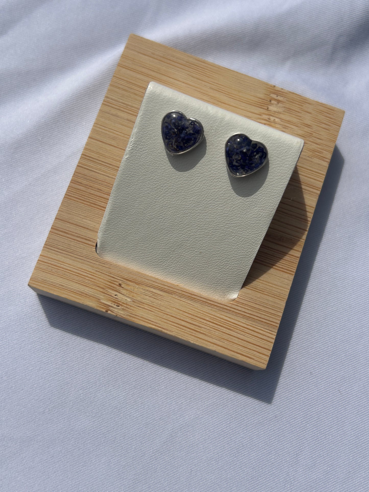 Crushed Aster Heart Studs