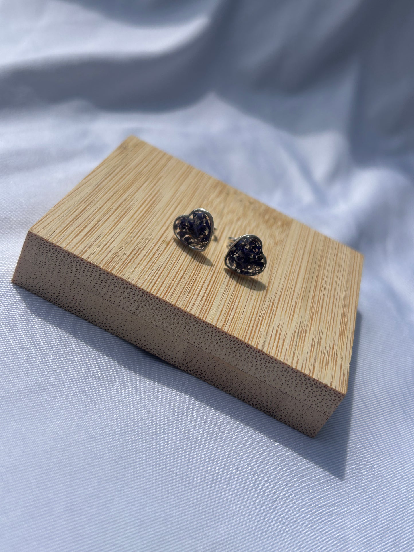 Crushed Aster Heart Studs