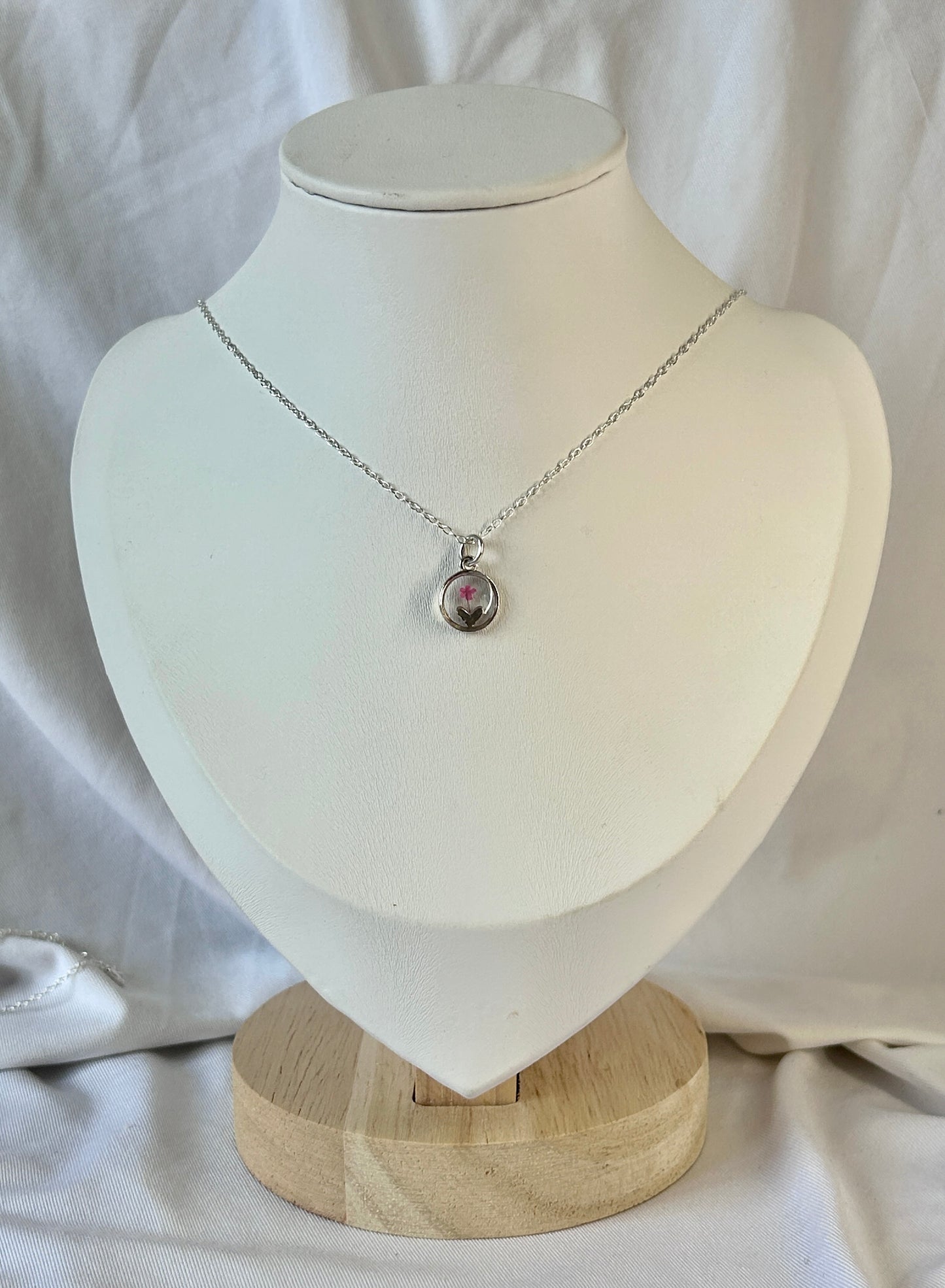 Pink Cow Parsley Heart in Circle Necklace