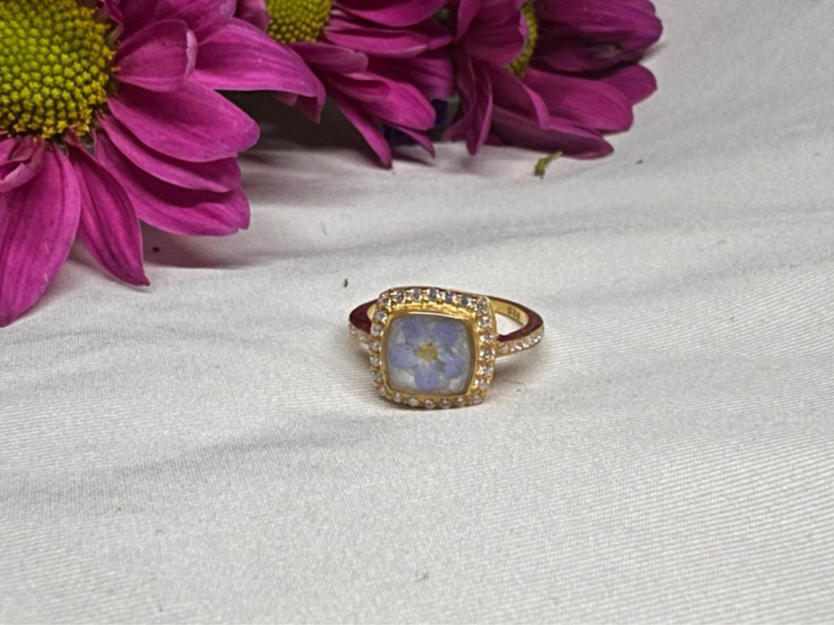 Forget Me Not Vermiel Gold Ring