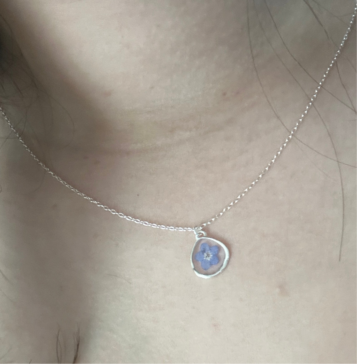 Forget me not circle necklace