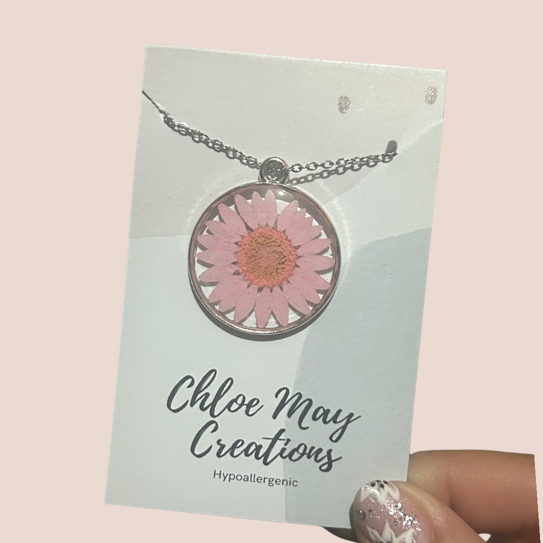 Light Pink Daisy Necklace
