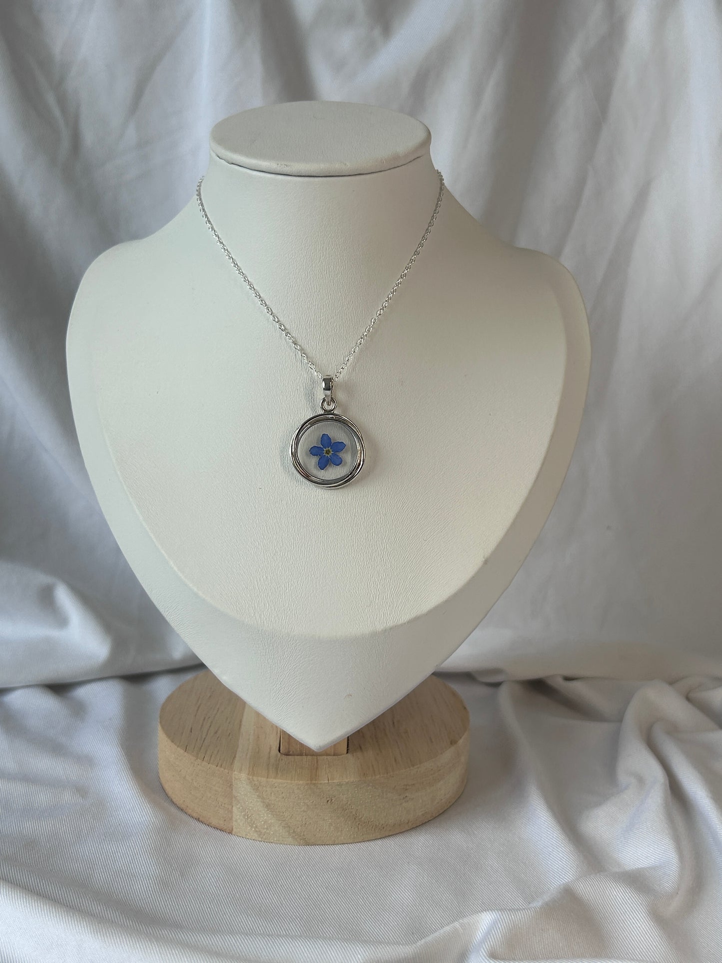 Forget Me Not Circle Necklace