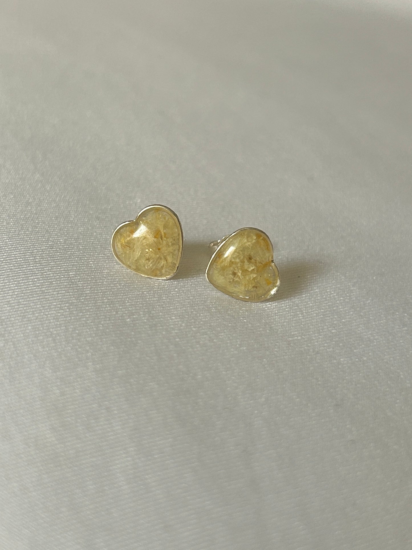 Crushed Narcissus Heart Studs