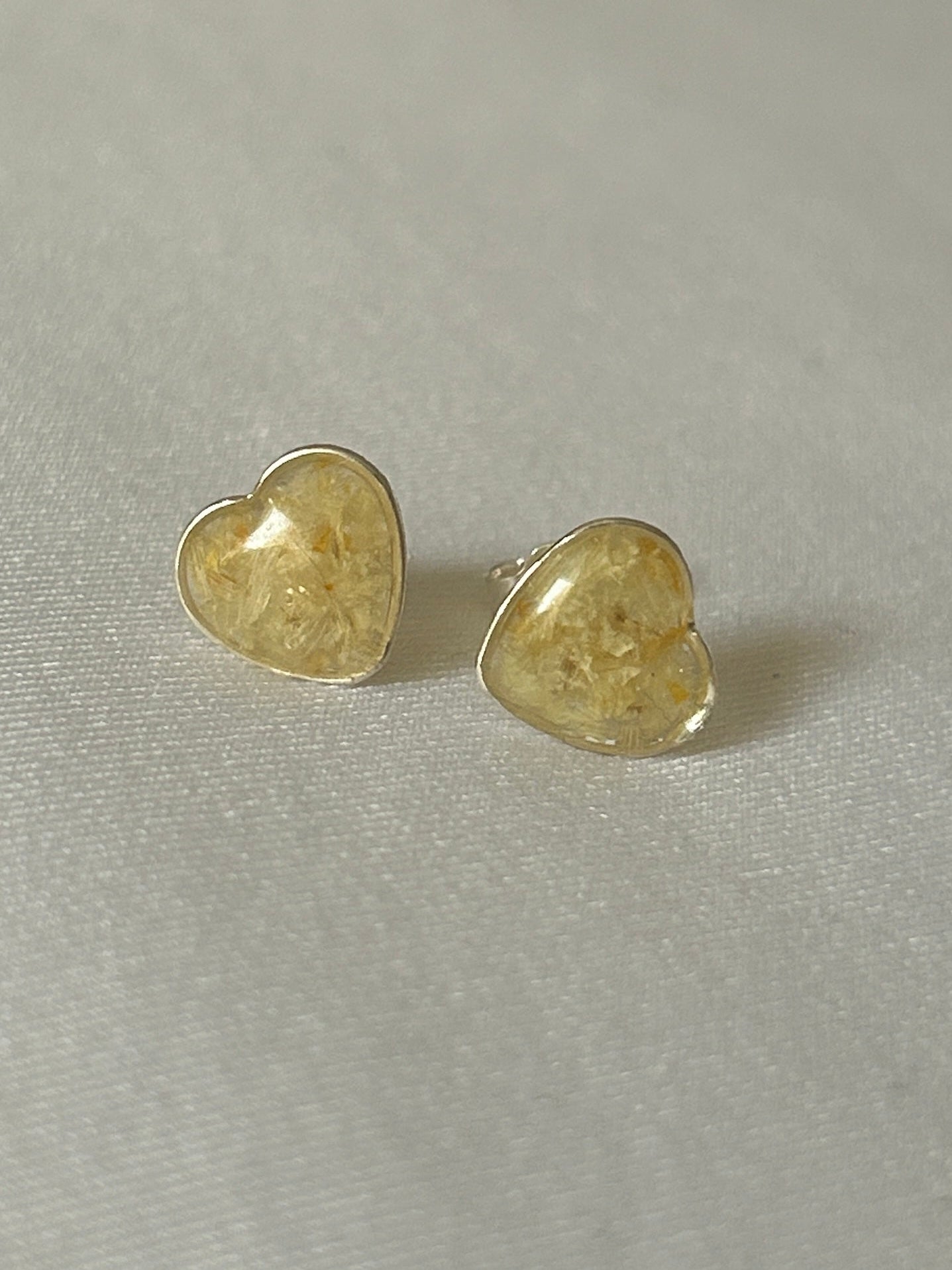 Crushed Narcissus Heart Studs