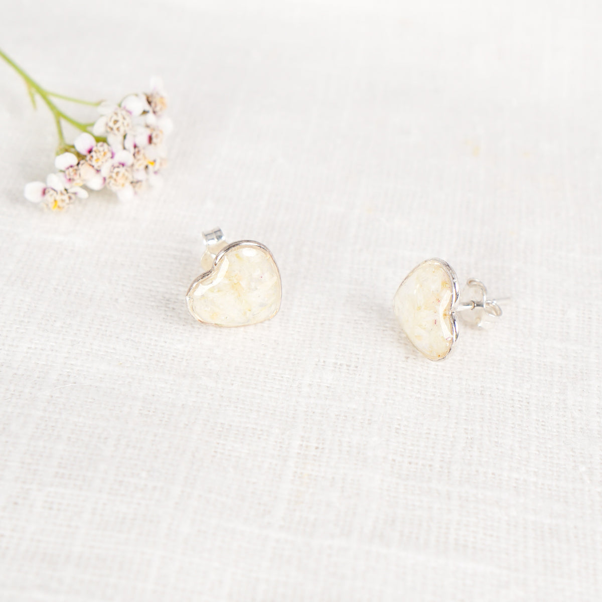 Crushed Daisy Heart Studs