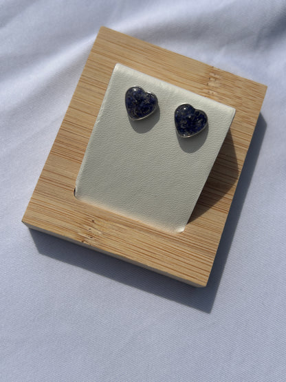 Crushed Aster Heart Studs