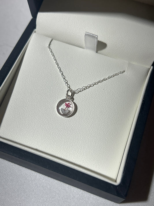 Red Cow Parsley Heart in Circle Necklace