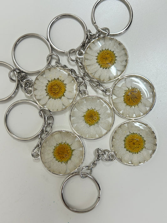 Daisy Keychain
