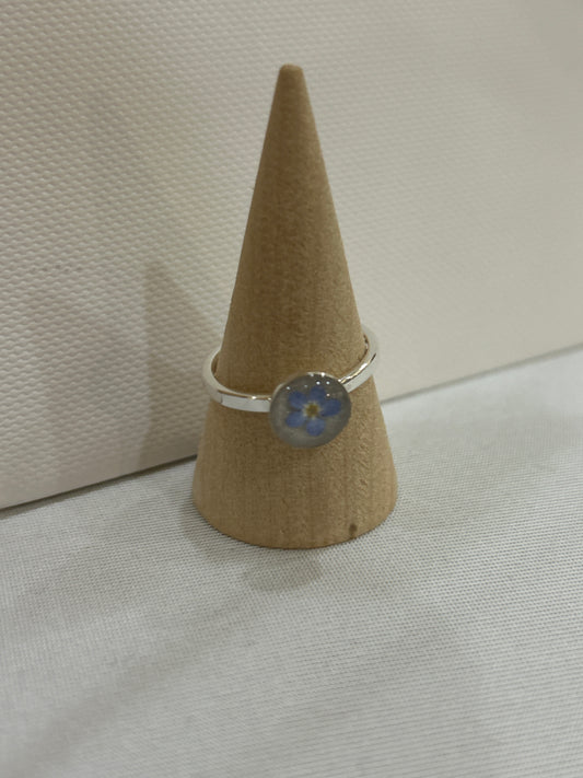 Forget Me Not Circle Ring