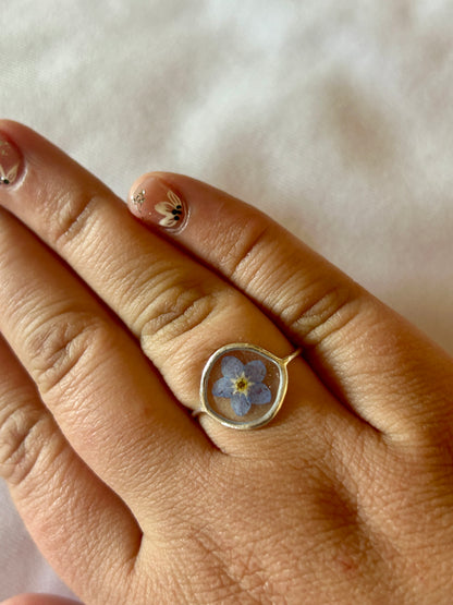 Forget Me Not Hammered Circle Ring