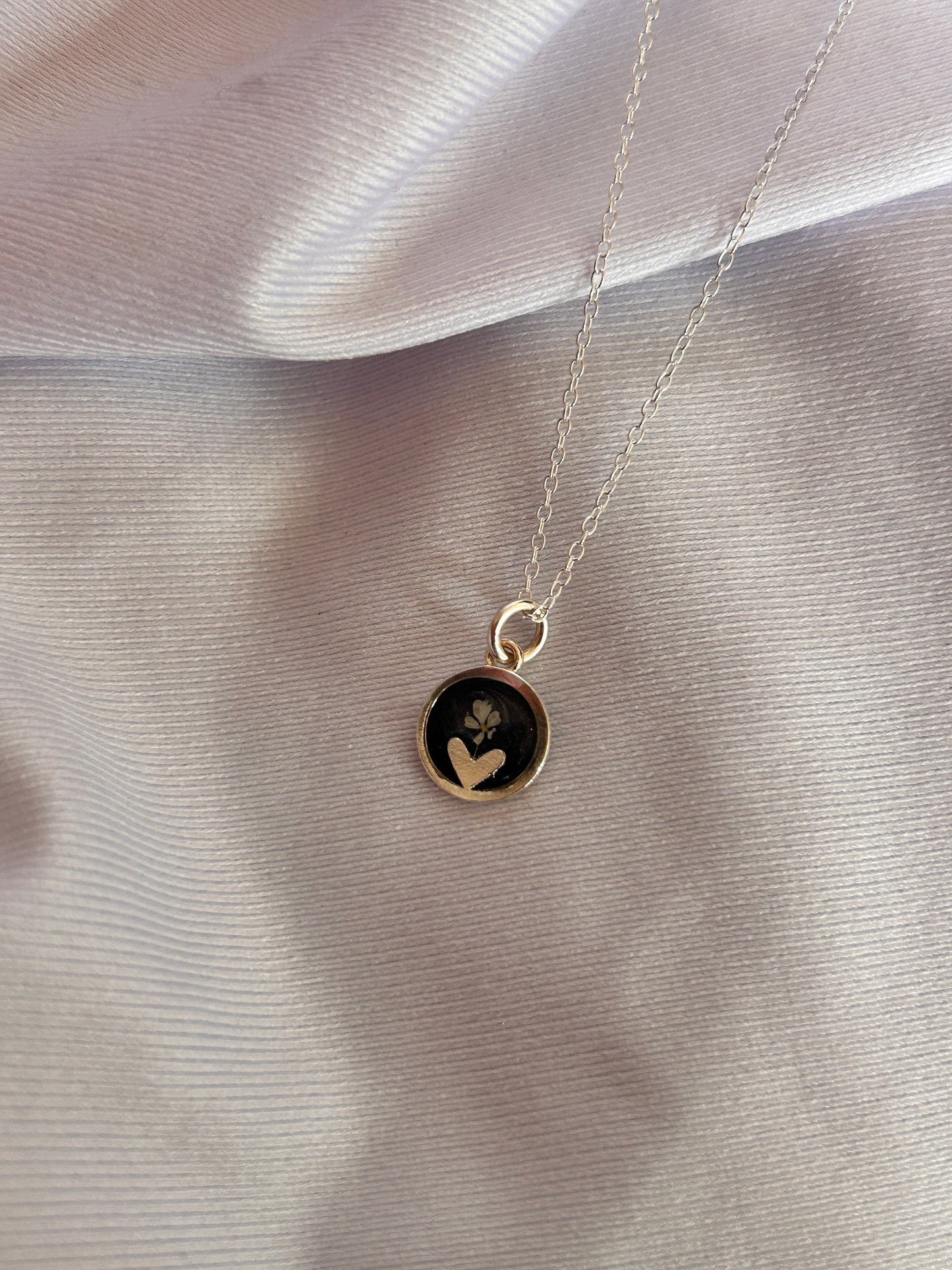 Black Cow Parsley Heart in Circle Necklace