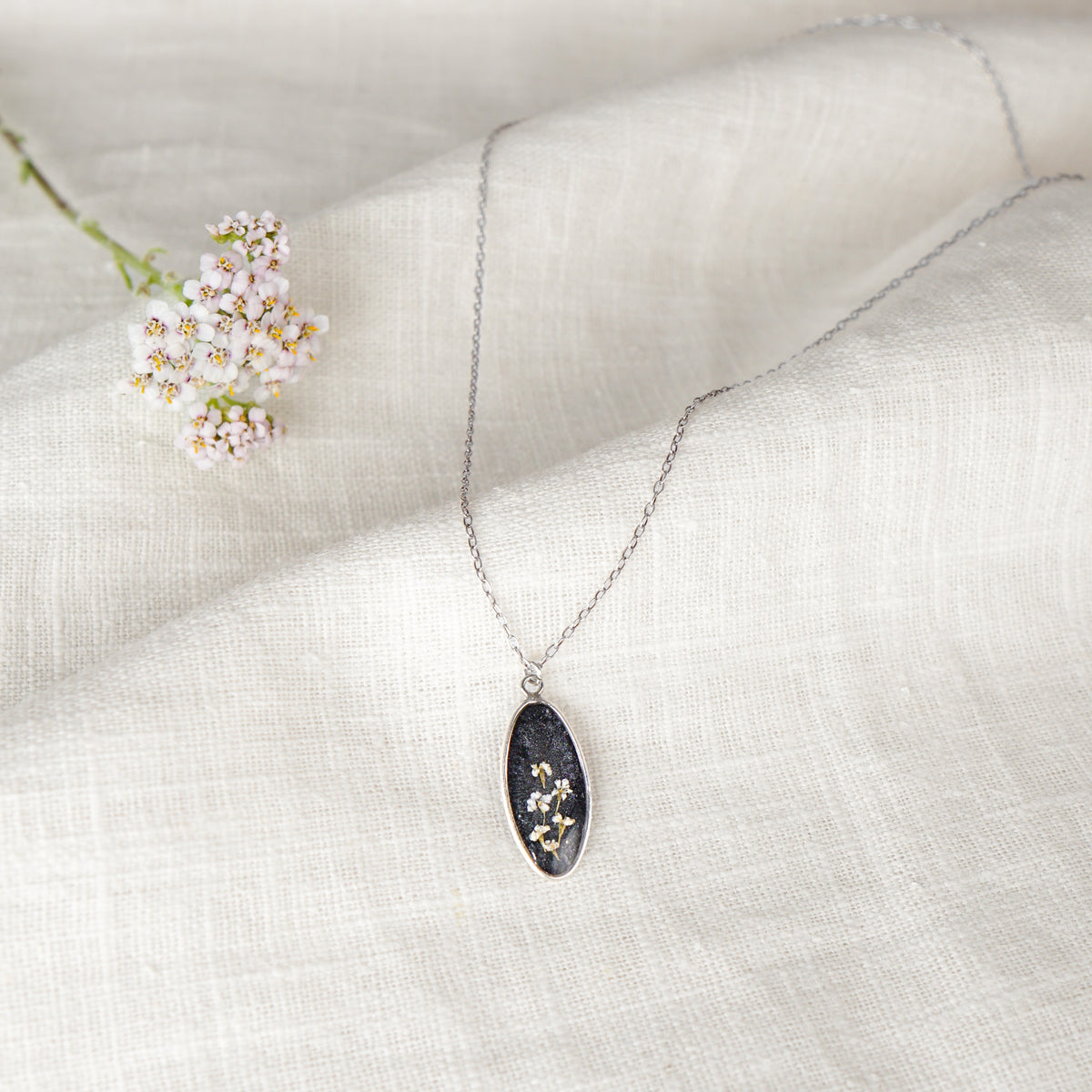 Cow Parsley Oval Necklace