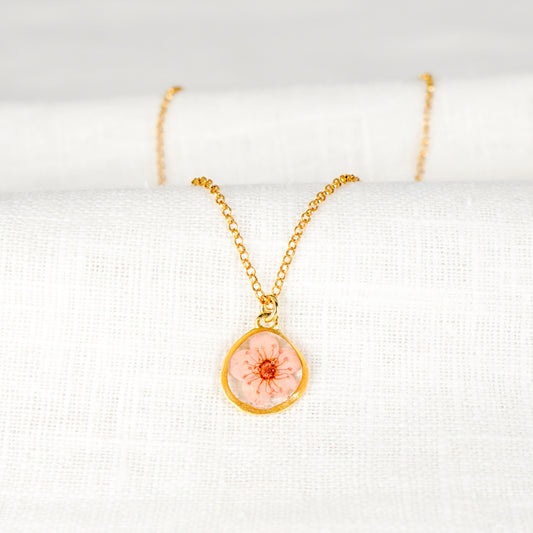Plum Blossom Dainty Circle Gold Vermeil Necklace