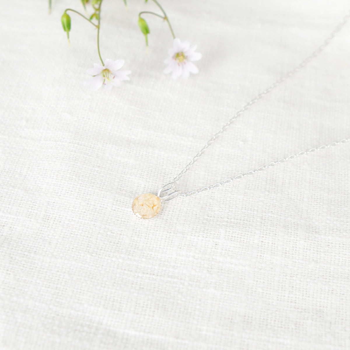 Crushed Daisies Dainty Circle Necklace April Birth Flower