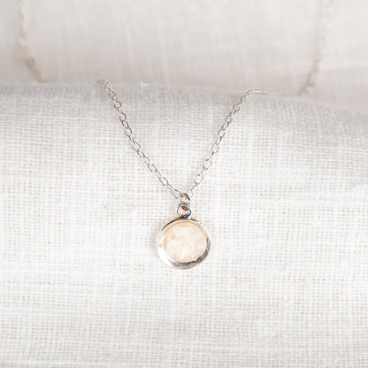 Crushed Daisy Eternal Necklace April Birth Flower