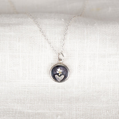 Black Cow Parsley Heart in Circle Necklace