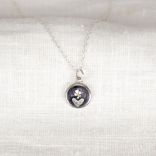 Black Cow Parsley Heart in Circle Necklace