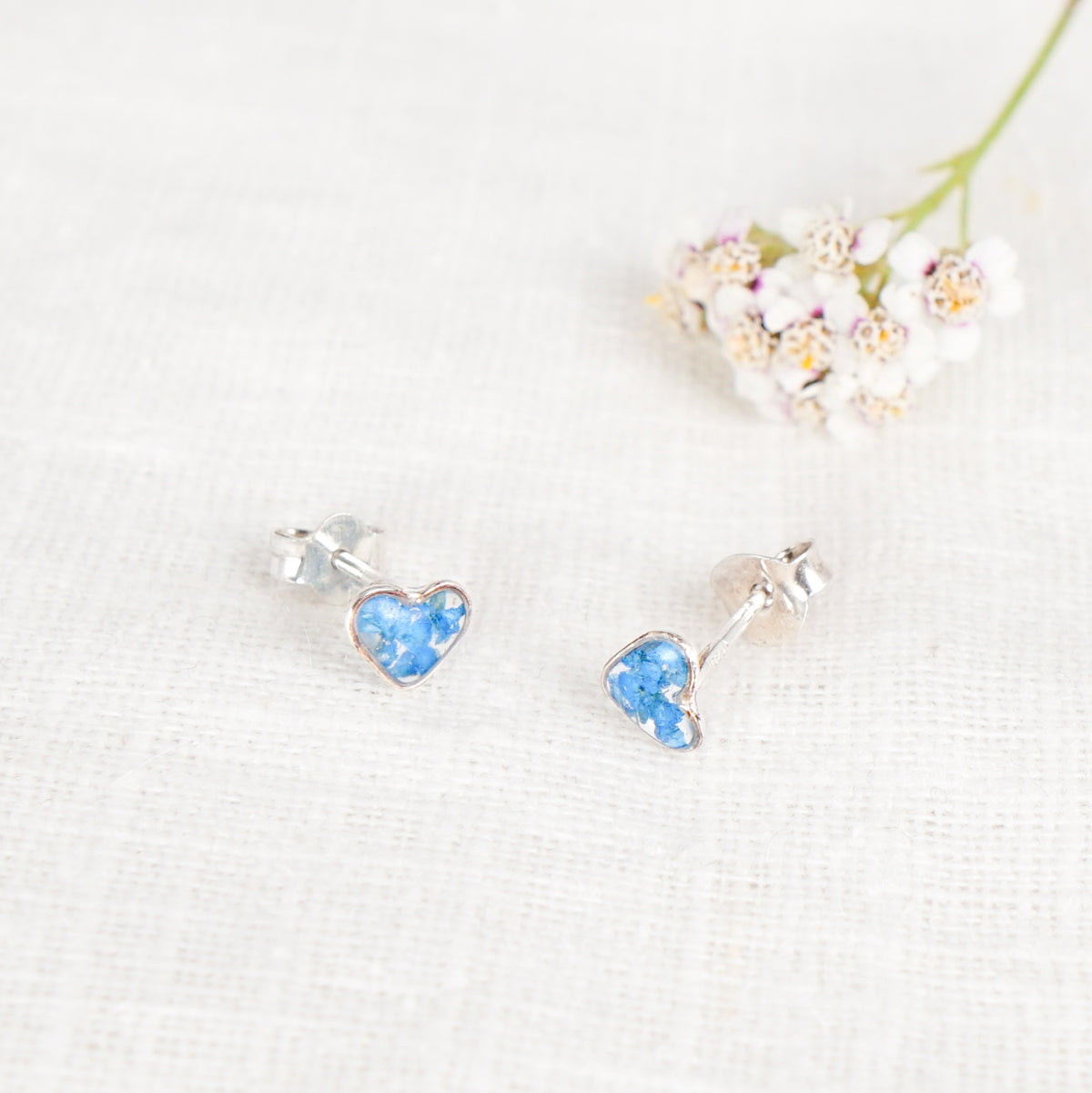 Cow Parsley Dainty Heart Studs - Shade Sapphire