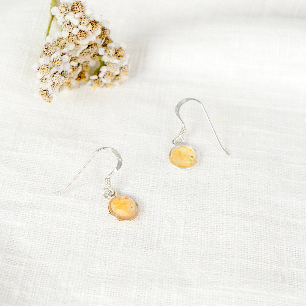 Crushed Narcissus Eternal Hook Earrings December Birth Flower