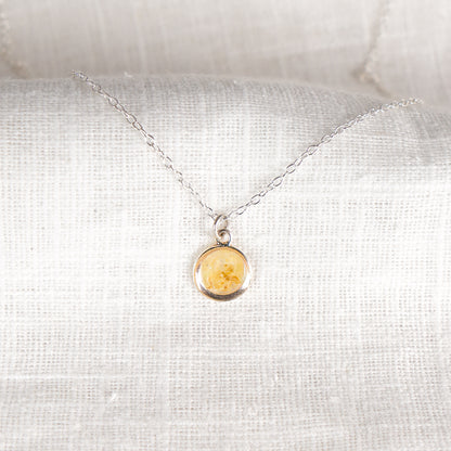 Crushed Narcissus Eternal Necklace December Birth Flower