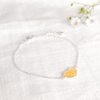 Crushed Narcissus Heart Bracelet - December Birth Flower