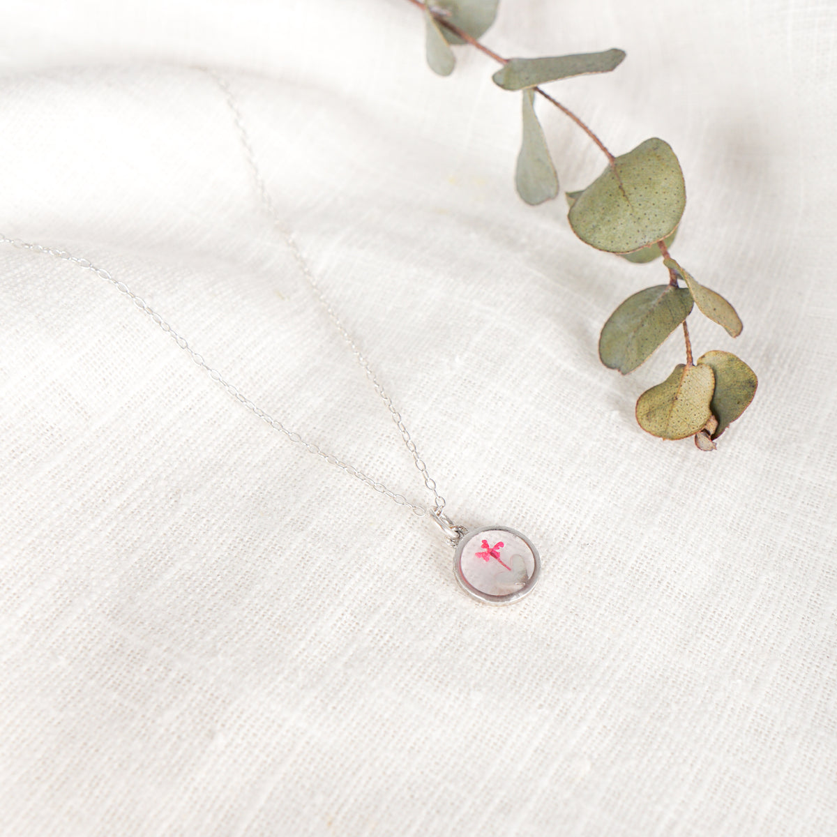Red Cow Parsley Heart in Circle Necklace